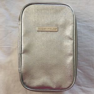 Rodan and Fields On The Go Bag